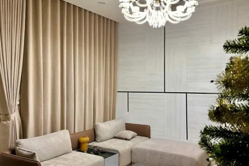 Phòng khách ấm cúng và sang trọng với vách trang trí ốp gạch